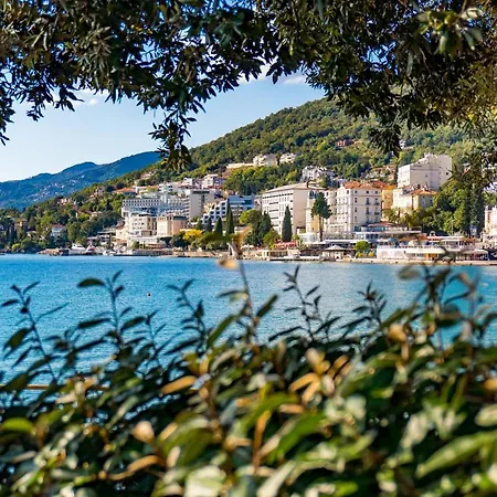 Big Family By Commodore Apartament Ičići