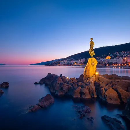 Big Family By Commodore Apartament *